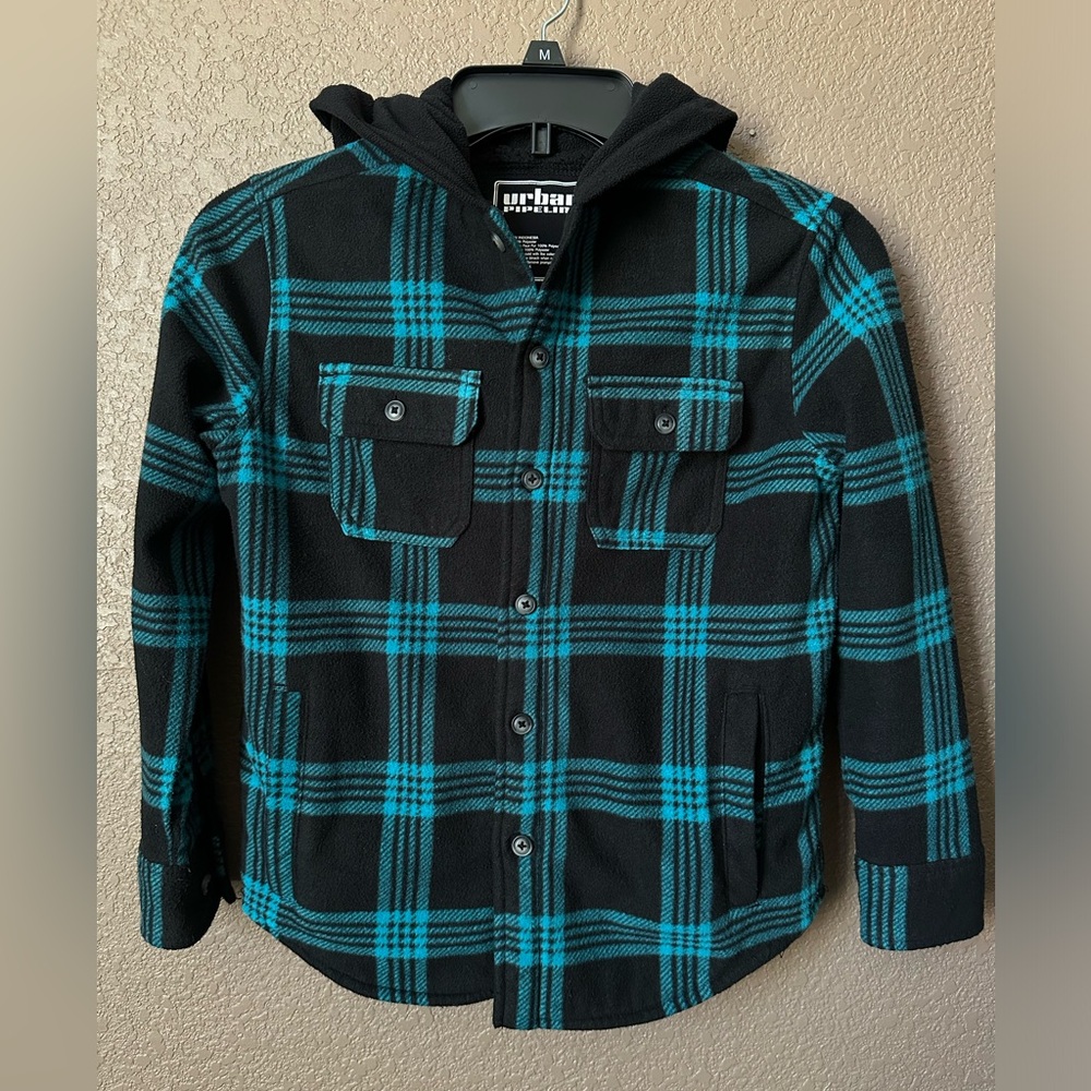 Boys Faux Fur flannel with hoodie. Size Small (8)